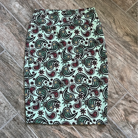 BUNDLE LulaRoe Cassie Stetchy Pencil Skirt, Size Small, Mint Paisley, Orange Geo - Picture 2 of 14